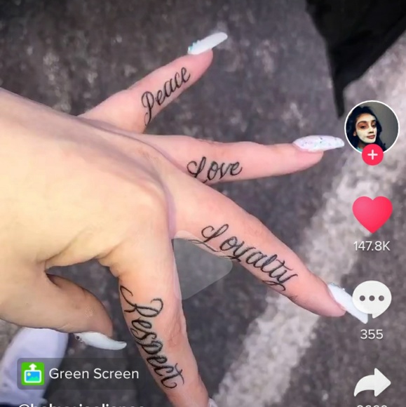 Profile Picture of Harley Bettis (@hbettis2324) on Poshmark