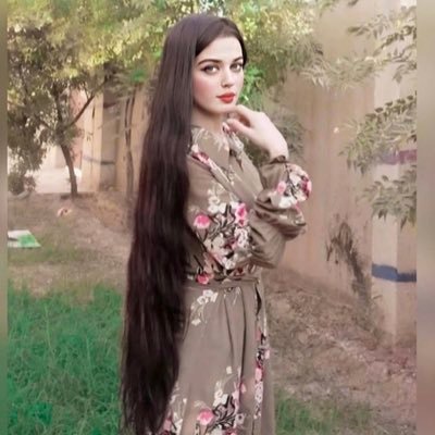 Profile Picture of Hana Hakim (@HanaHakim6) on Twitter