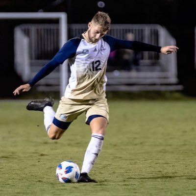 Profile Picture of Corey (@CoreyIrvine97) on Twitter