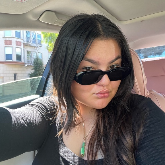 Profile Picture of Yasuko Rodriguez (@koko_ono) on Poshmark
