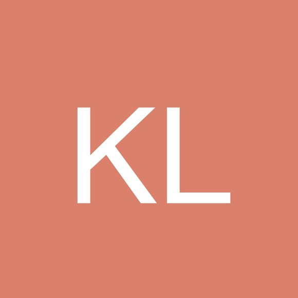 Profile Picture of Kur Loker (@2bc55m5z3) on Poshmark