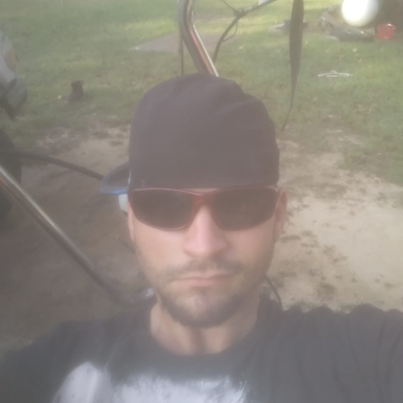 Profile Picture of Sean Peeks (@peekssean) on Poshmark