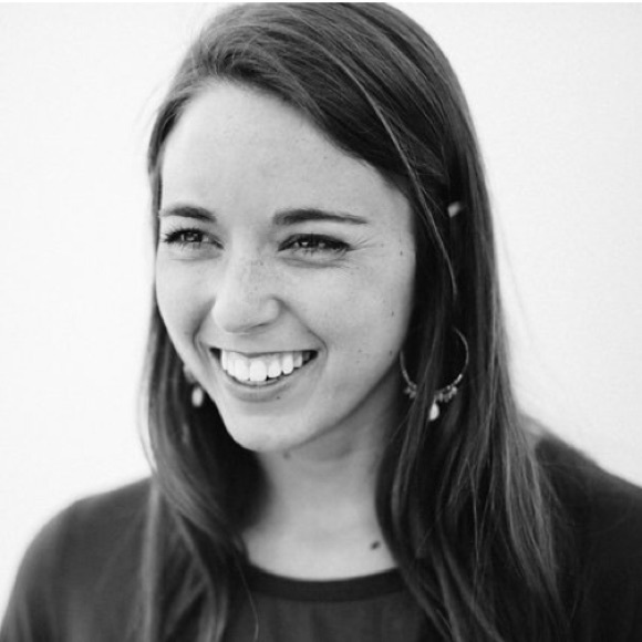 Profile Picture of Amanda Frederick (@amandafrederick) on Poshmark