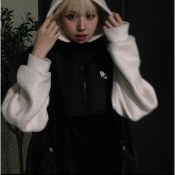 Profile Picture of Junya Makasi (@chaestar) on Poshmark