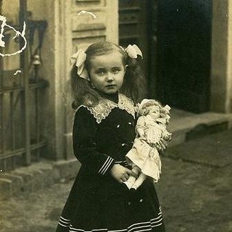 Profile Picture of Maria Pfeifer (@BurkeKatelin) on Twitter