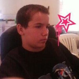 Profile Picture of Tyler Hahn (@mommyzlilpunk) on Myspace