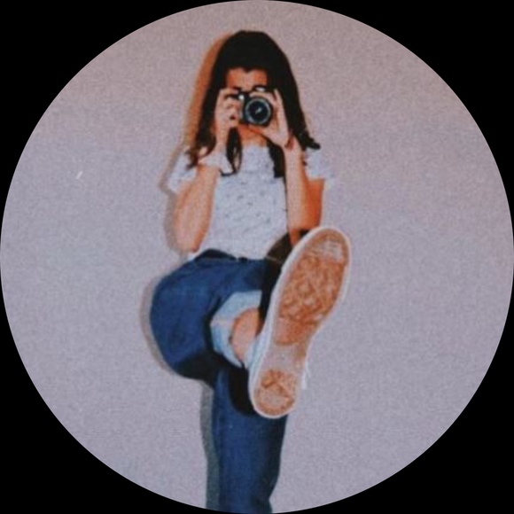 Profile Picture of Maila Goodness (@maigoodness) on Poshmark