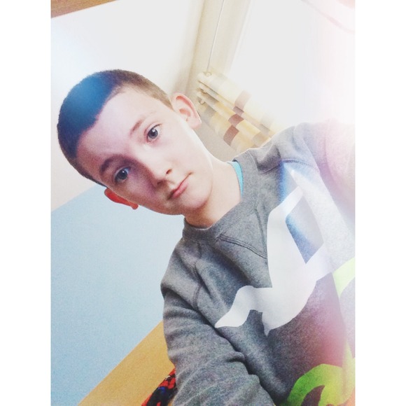 Profile Picture of Lewis Aitken (@lewisaitken03) on Poshmark