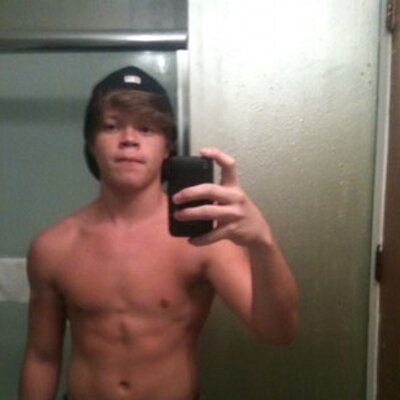 Profile Picture of Nick Joiner (@nickjoiner17) on Twitter