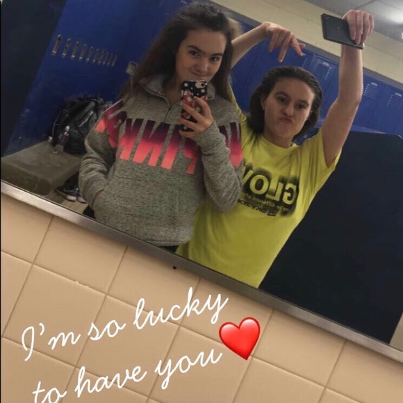 Profile Picture of Gia Cvitkovich (@gia2005) on Poshmark