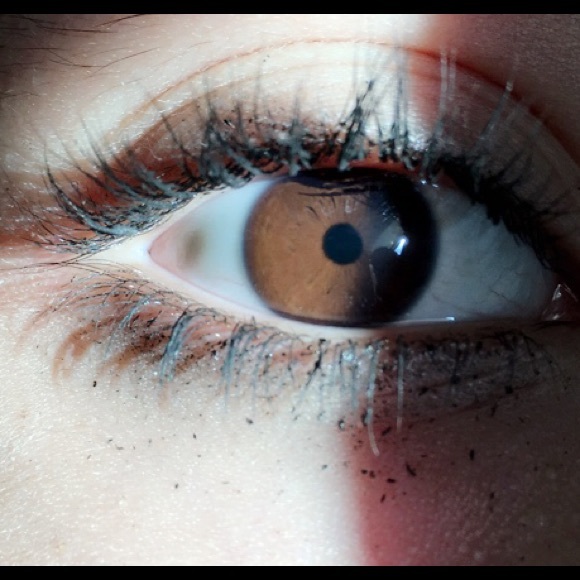 Profile Picture of Lisa Paz (@iamlisapaz) on Poshmark