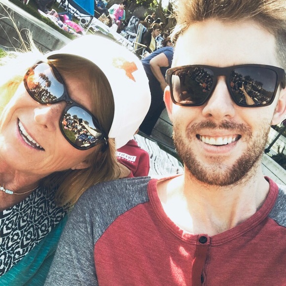 Profile Picture of Alex Hofmann (@hofster7) on Poshmark