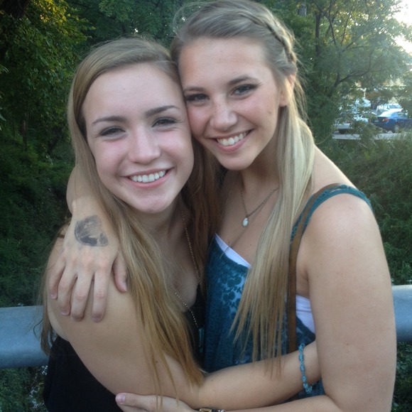 Profile Picture of Reagan Tollette (@reagantollette) on Poshmark