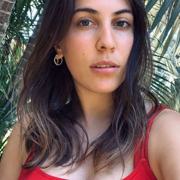 Profile Picture of Corinne Filiatrault (@corinnefiliatra) on Poshmark