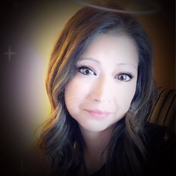 Profile Picture of Amanda Jack (@amanda_jack) on Poshmark