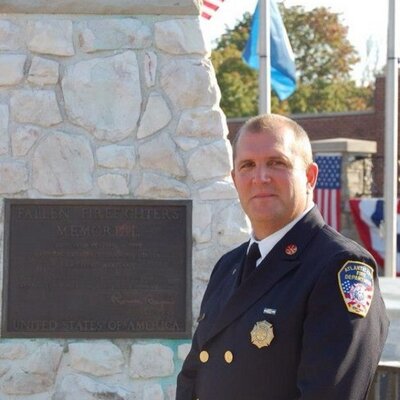 Profile Picture of Joe Rush (@beachrush) on Twitter
