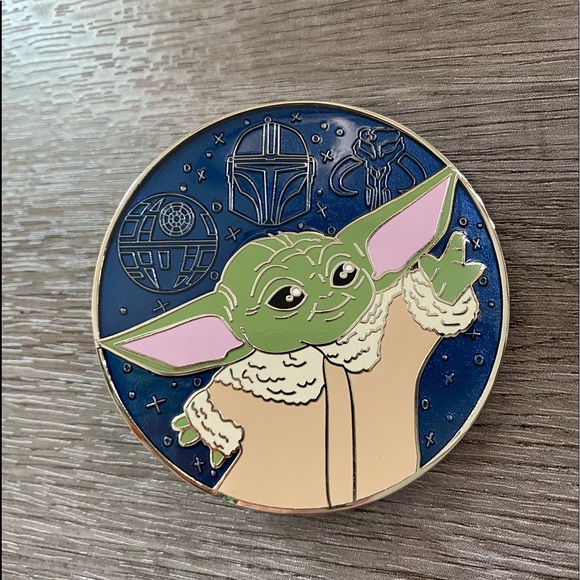 Profile Picture of Cameron Sarcona (@pugrp) on Poshmark