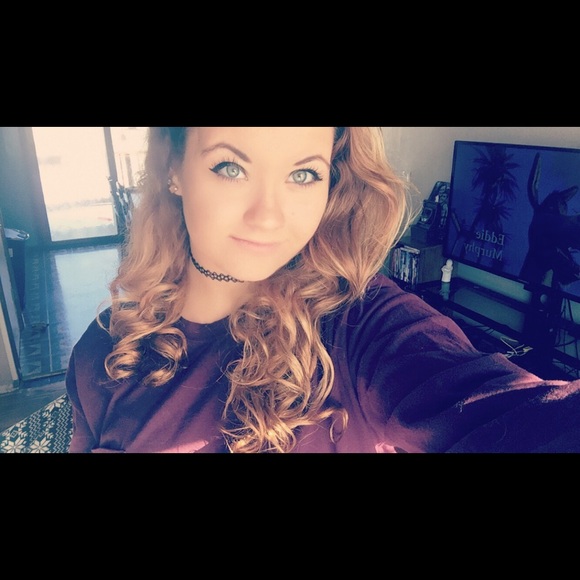 Breanna Harmeson - Poshmark Profile Picture of Breanna Harmeson (@harmesonb) on Poshmark
