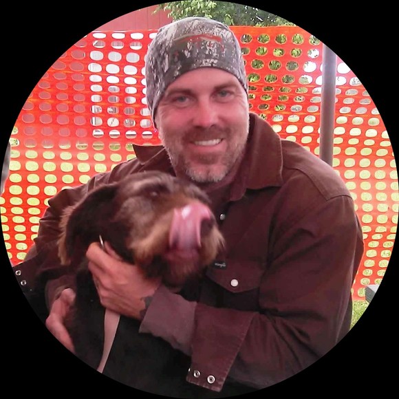 Profile Picture of Vincent Ballinger (@vinsintllc) on Poshmark