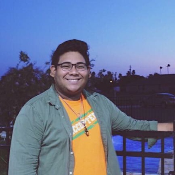 Profile Picture of Christopher Briones (@chrisbriones123) on Poshmark