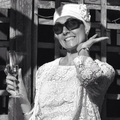 Profile Picture of Suzanne Sharp (@SuzanneSharp17) on Twitter