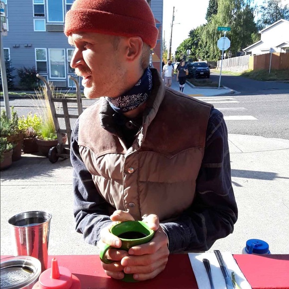 Profile Picture of Dillon Phillips (@dillonsphillips) on Poshmark