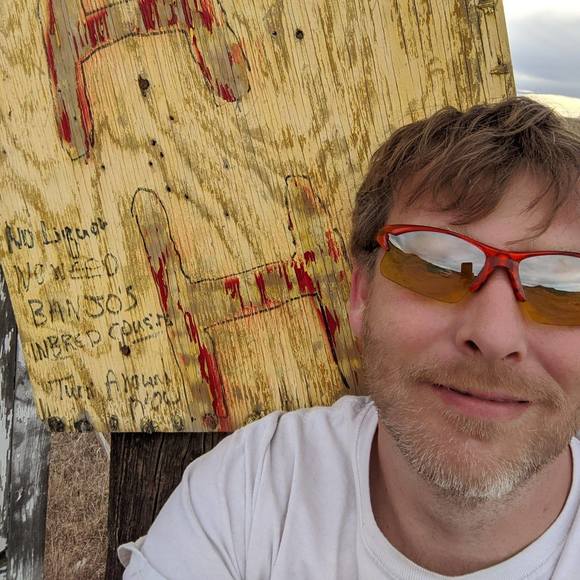 Profile Picture of Fielden Madden (@fieldenmadden) on Poshmark