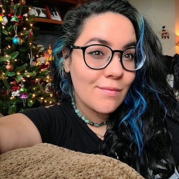 Profile Picture of Lyssa Bruggman (@smotthewhatter) on Poshmark