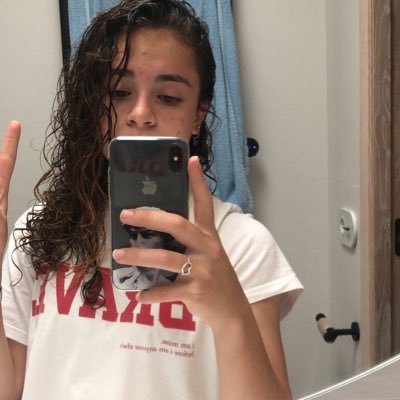 Profile Picture of Julia Capo Triay (@CapoTriay) on Twitter
