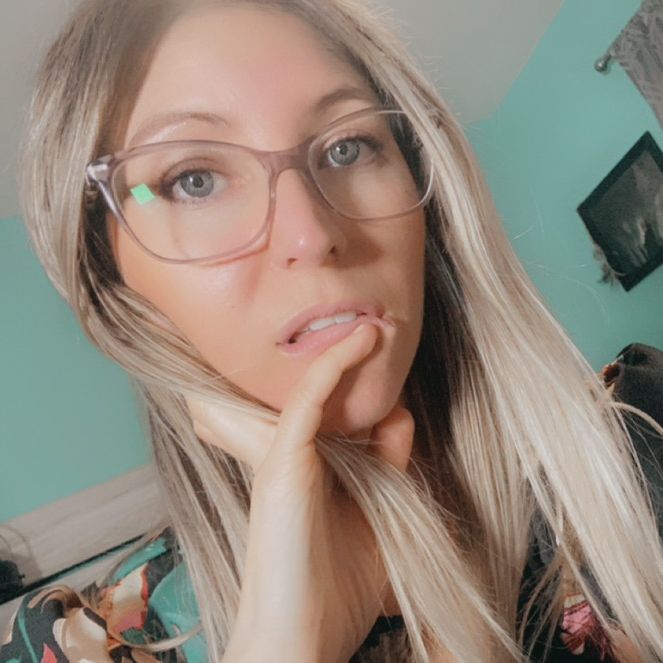 Profile Picture of Stephanie Tessier (@mademoiselle_tessier) on Tiktok