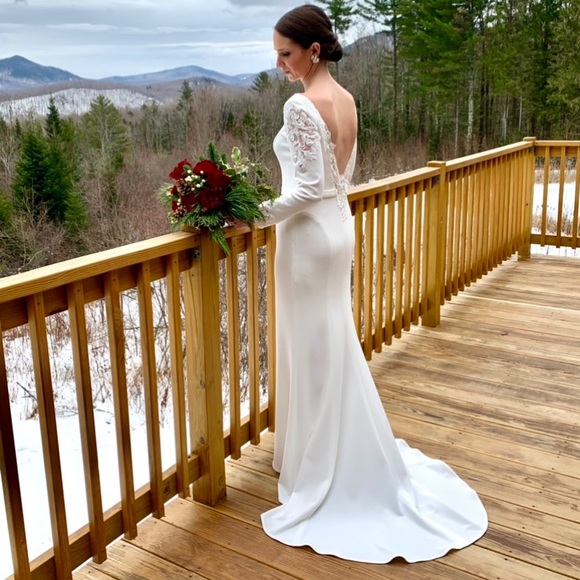 Profile Picture of Mary kate Mackenzie (@mkmackie25) on Poshmark