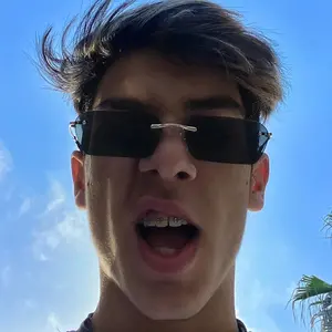 Profile Picture of   duet with @addisonre 2019... (@yonatan__) on Tiktok
