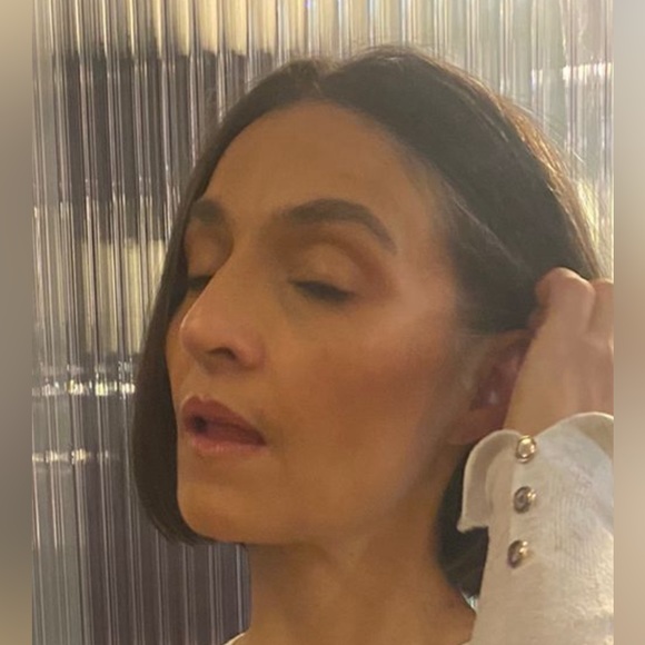 Profile Picture of Scarlett Freyre (@scarlettfreyre) on Poshmark