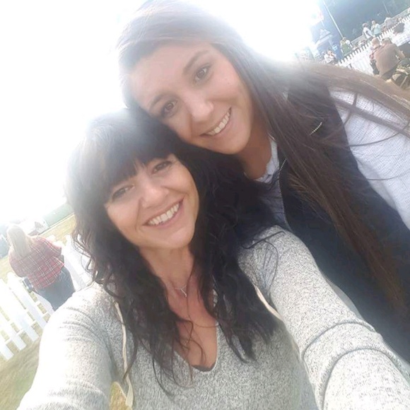 Profile Picture of Shannelle Gutsch (@gutsch78) on Poshmark