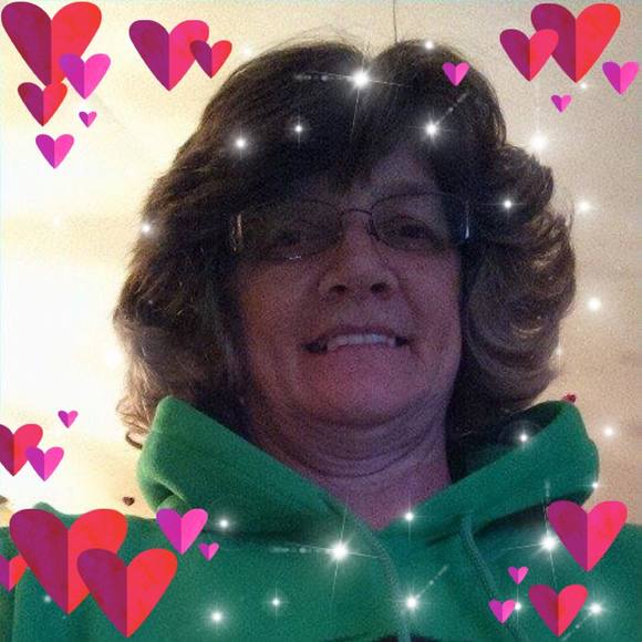 Profile Picture of Rhonda Skeens (@mrlskeens) on Poshmark