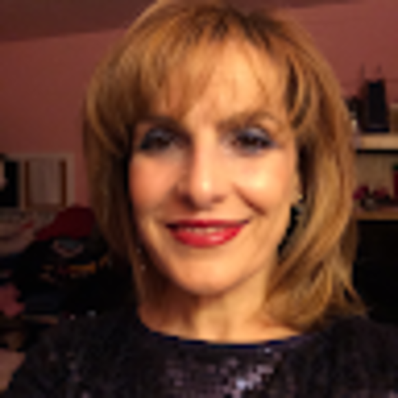 Profile Picture of Randa Taouk (@rtaouk) on Poshmark