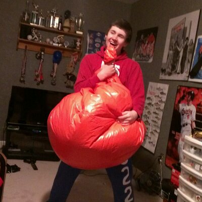 Profile Picture of Michael Crofts (@aerocks) on Twitter