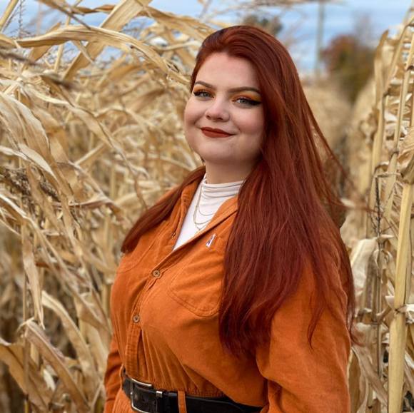 Profile Picture of Luce Boissonnault (@lulub1) on Poshmark