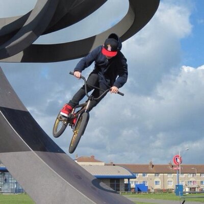 Profile Picture of Dylan Parson (@DylanParson) on Twitter