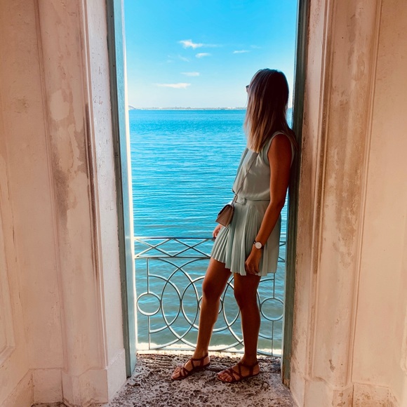 Profile Picture of Lea Payan (@leapyn) on Poshmark