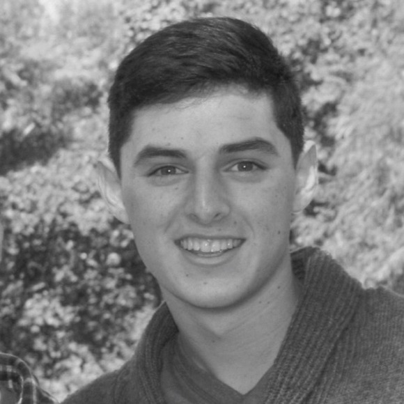 Profile Picture of Nick Whiting (@nwhiting3_23) on Poshmark