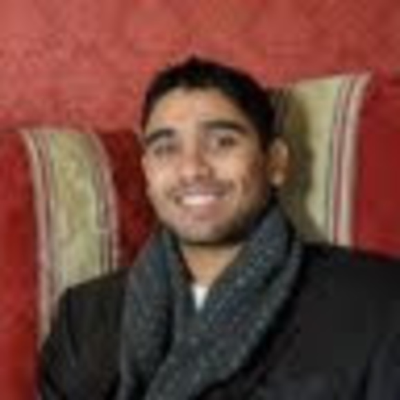 Profile Picture of Aaron Pereira (@apereir1) on Poshmark