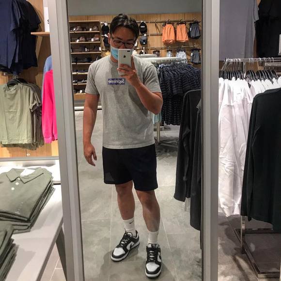 Profile Picture of Kyle Doan (@kylek1020) on Poshmark