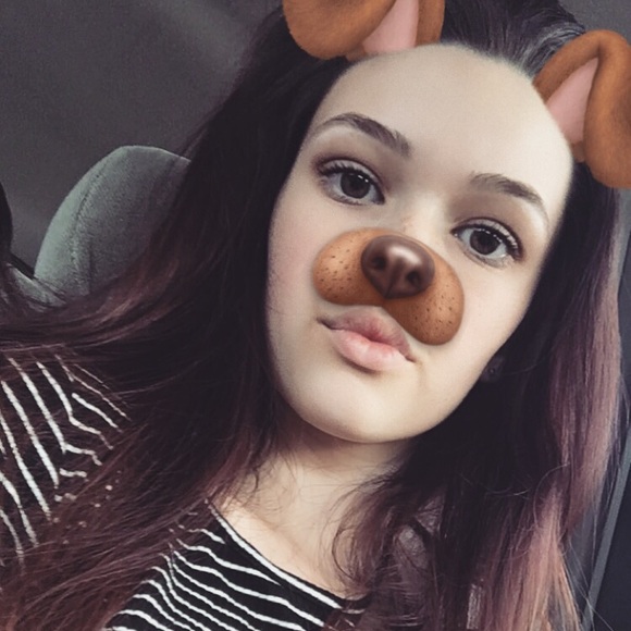 Profile Picture of Madison Prosser (@helloimmaddiee7) on Poshmark