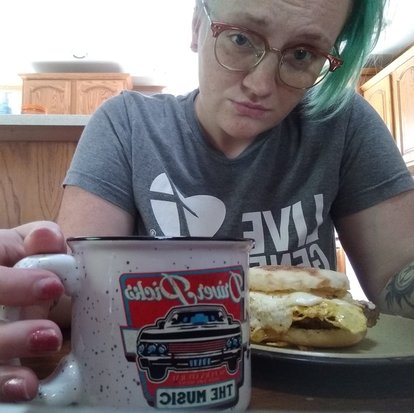 Profile Picture of Jenna Langston (@ajlang) on Poshmark