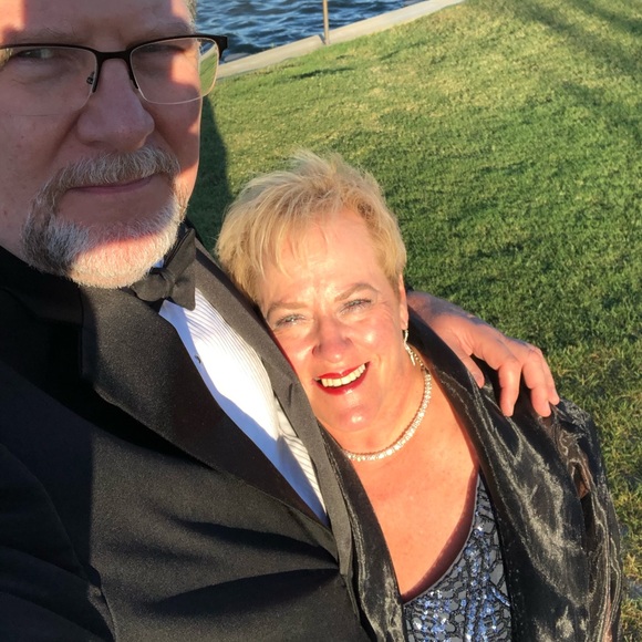 Profile Picture of Lisa Soloff (@pisolo15) on Poshmark