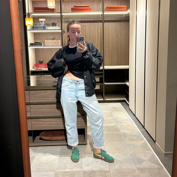 Profile Picture of Natalie Hardej (@nhardeh) on Poshmark