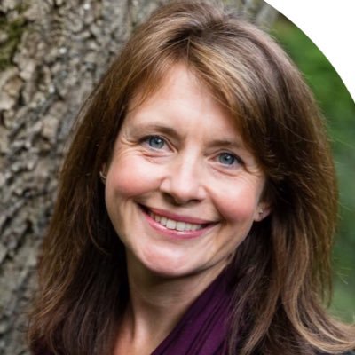 Profile Picture of Melissa Morton (@MMGardenDesign) on Twitter