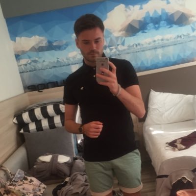 Profile Picture of Tom Wakefield (@tommywake11) on Twitter