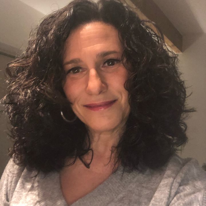 Profile Picture of daniellepavao (@daniellepavao) on Tiktok